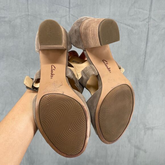 Clarks Heels Womens 9 Tan Open Toe Cushioned Chunky Block Faux Leather - Picture 6 of 7